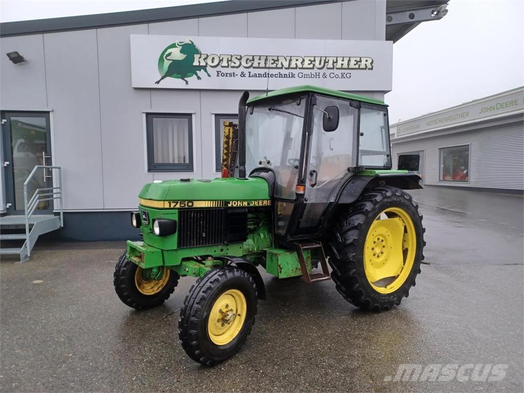 John Deere 1750 Trattori