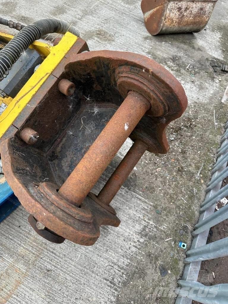 Atlas Copco MB 1200 Martelli - frantumatori