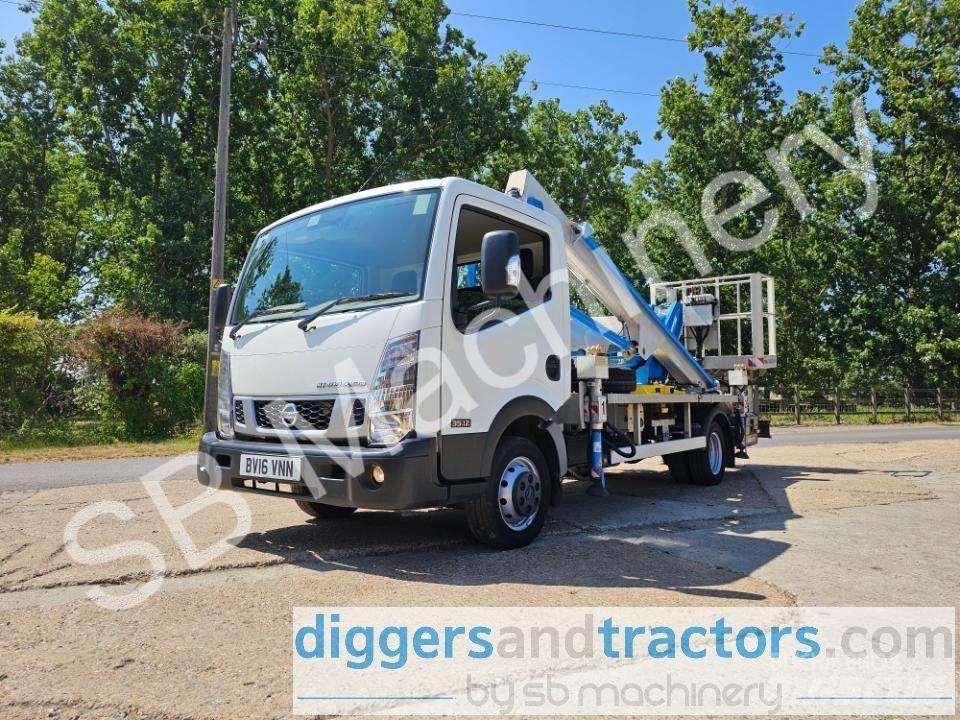 Nissan NT400 Piattaforme autocarrate