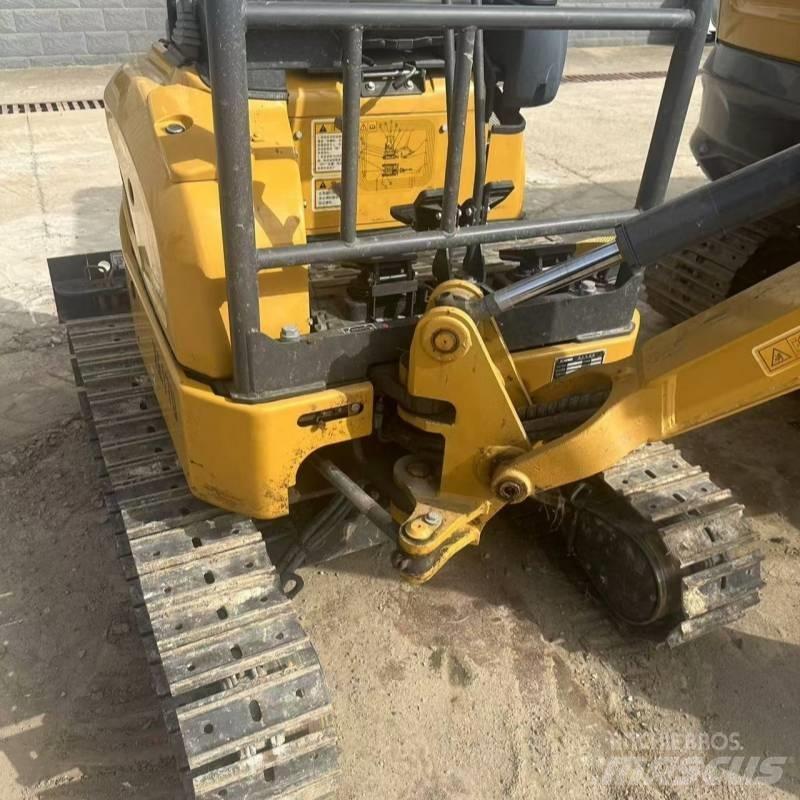 XCMG XE 17 U Escavatori cingolati