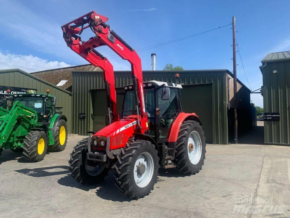 Massey Ferguson 5455 Trattori