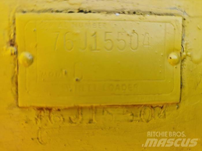 CAT 966C Pale gommate