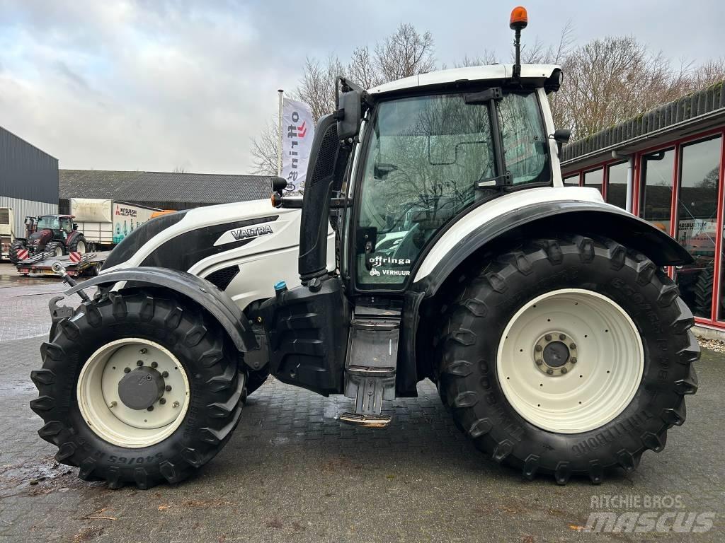 Valtra T154 Active Trattori