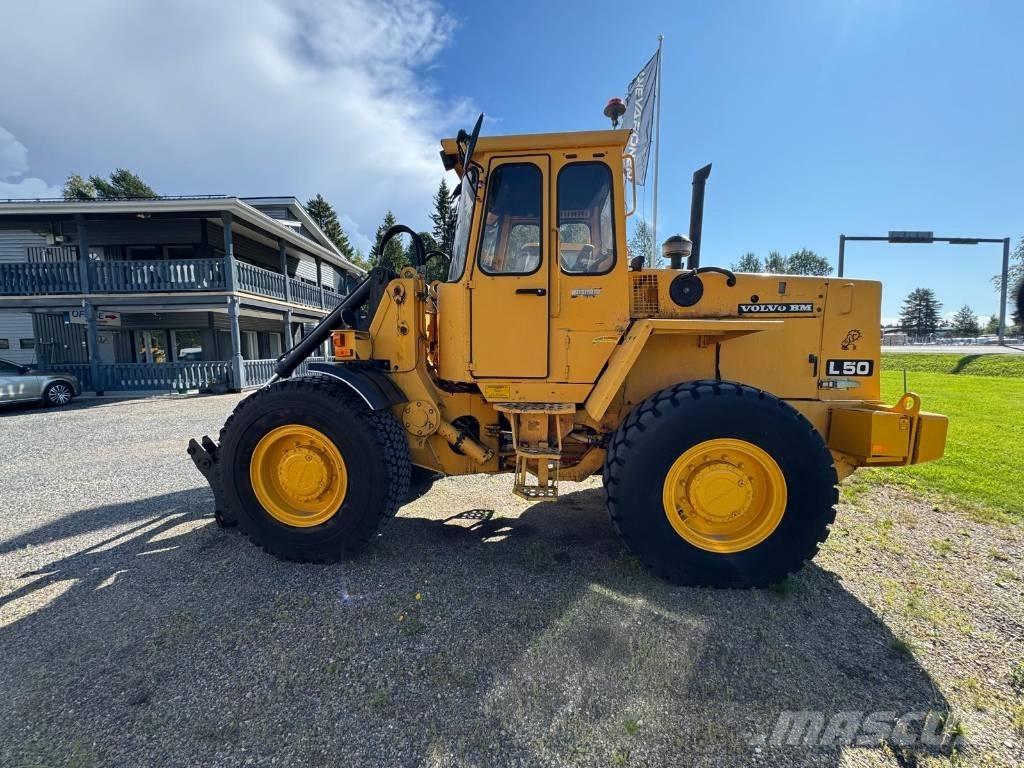 Volvo BM L 50 Pale gommate
