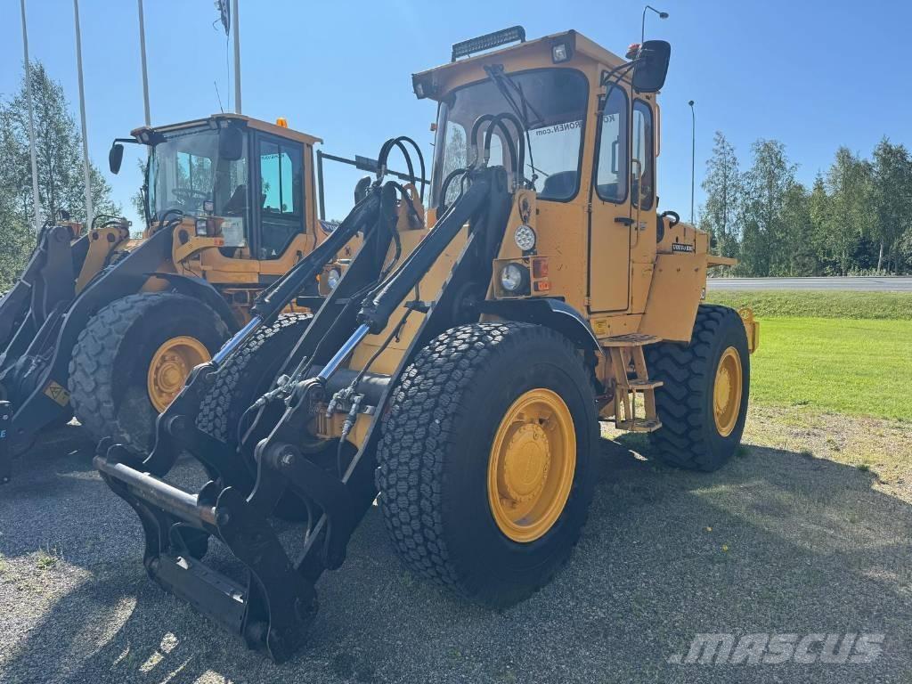 Volvo BM L 50 Pale gommate