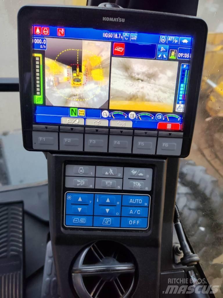 Komatsu PW180-11 Escavatori gommati
