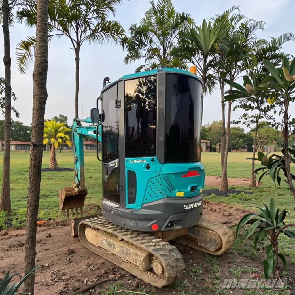 Sunward SWE 25 UF Miniescavatori