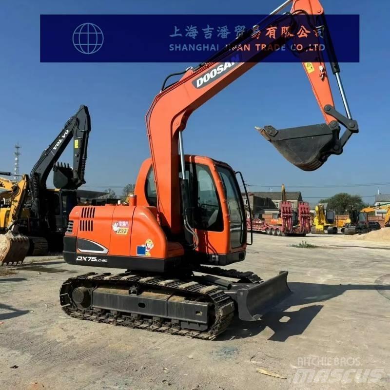 Doosan DX 75 Escavatori medi 7t - 12t