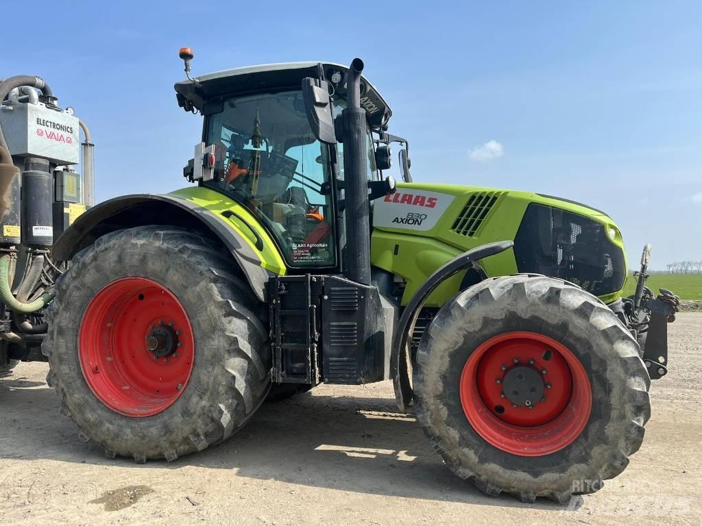 CLAAS Axion 830 Trattori