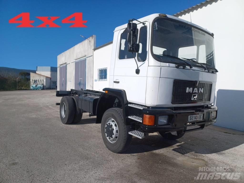 MAN 18.232 AF 4X4 Autocabinati