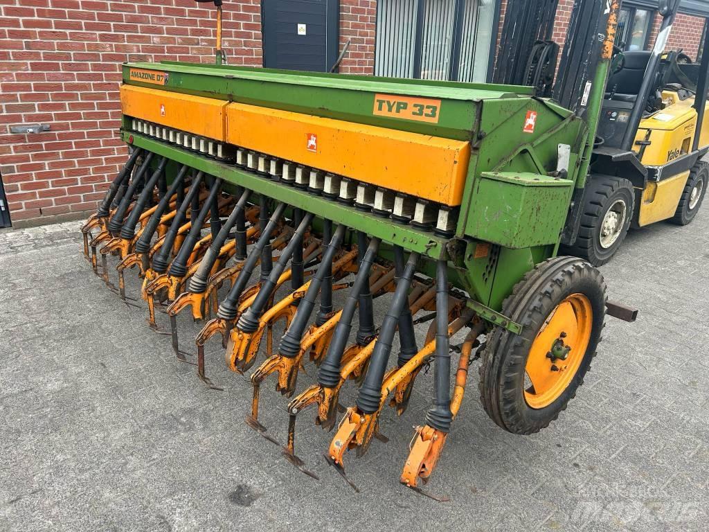 Amazone D7 Type 33 Perforatrici