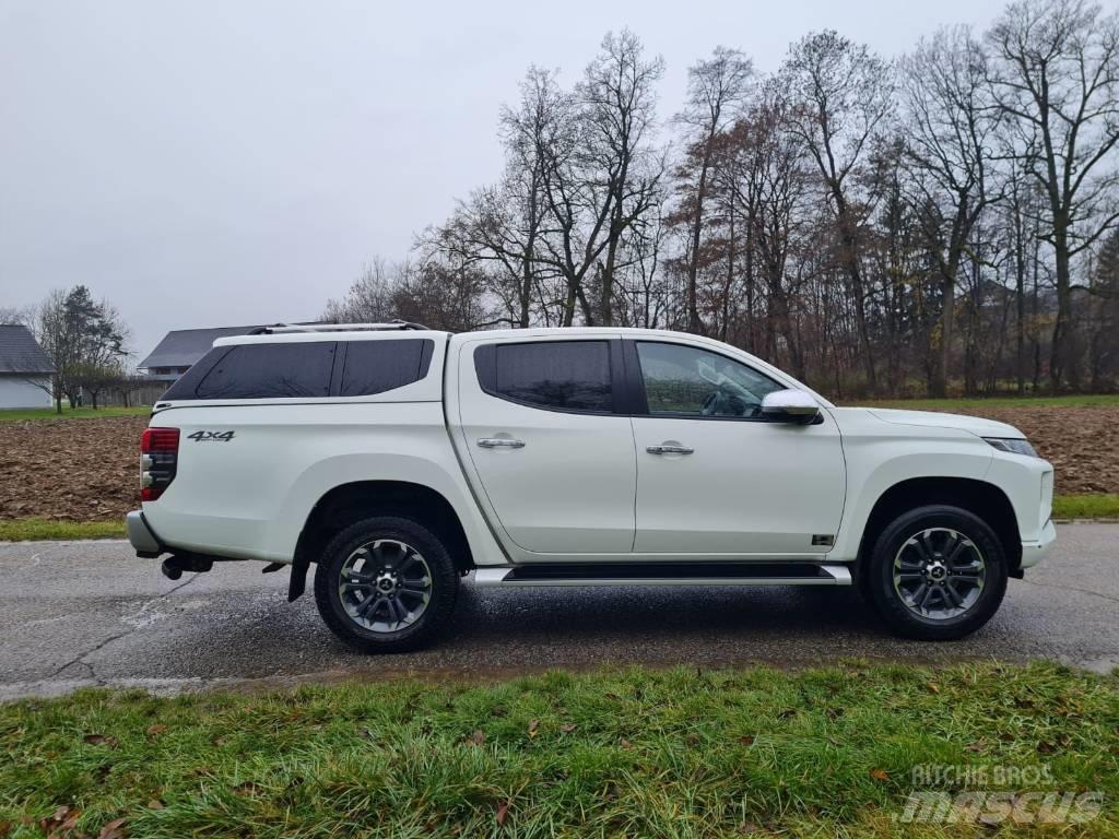Mitsubishi L200 Pick up/Fiancata ribaltabile