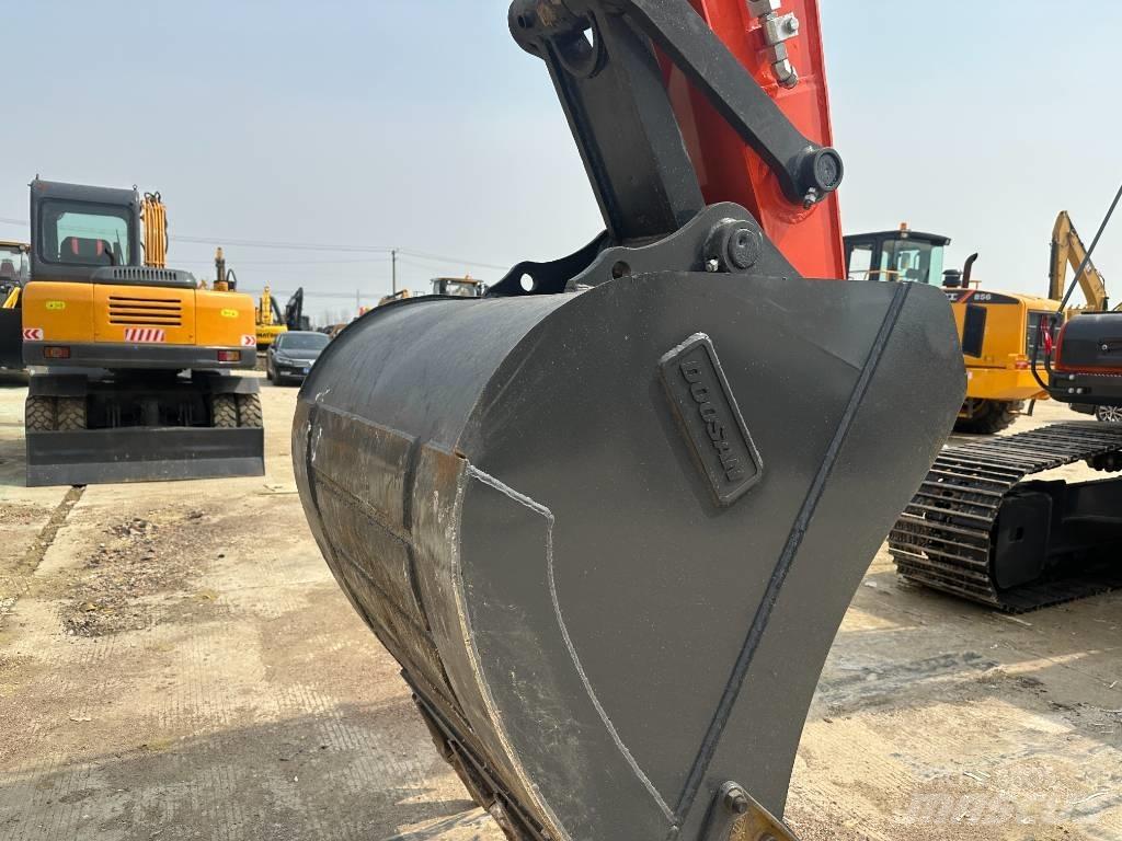 Doosan DX 225LC-9C Escavatori cingolati