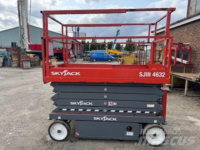 SkyJack SJ 4632 Piattaforme a pantografo