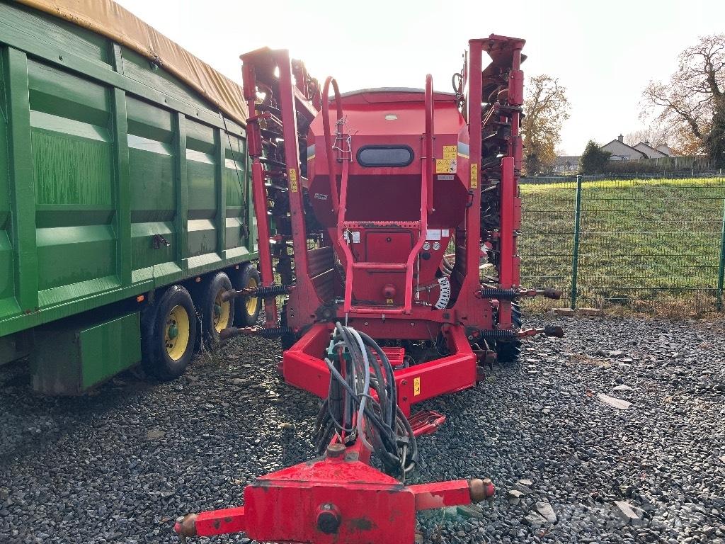 Horsch Pronto 6 DC Perforatrici