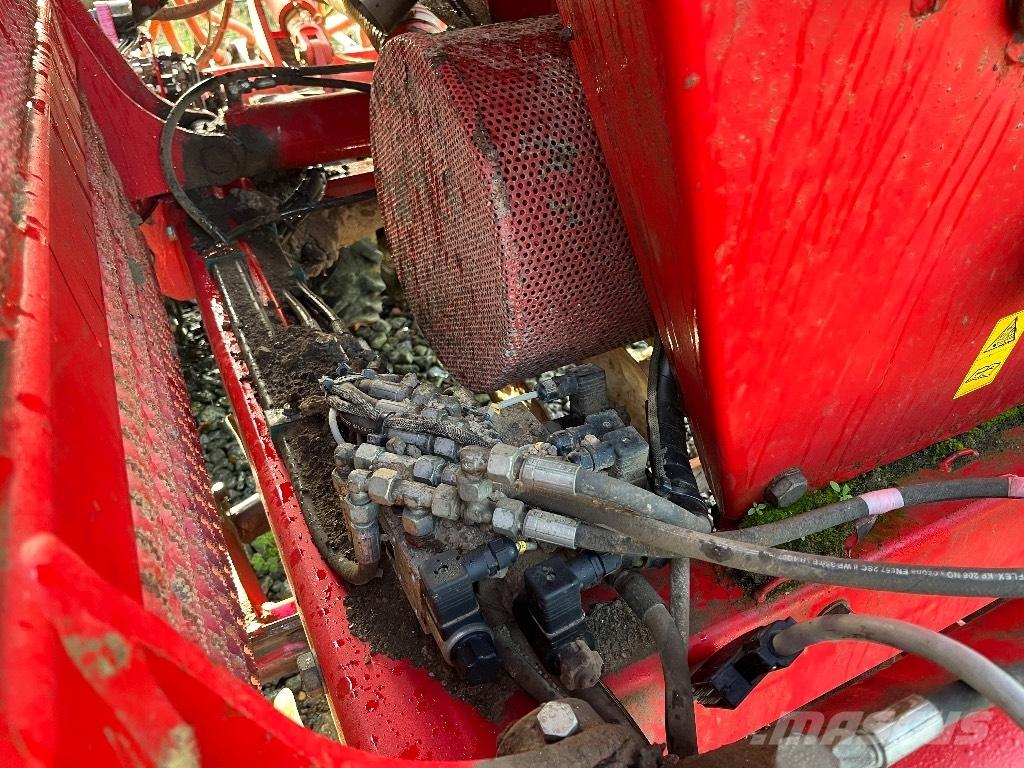 Horsch Pronto 6 DC Perforatrici