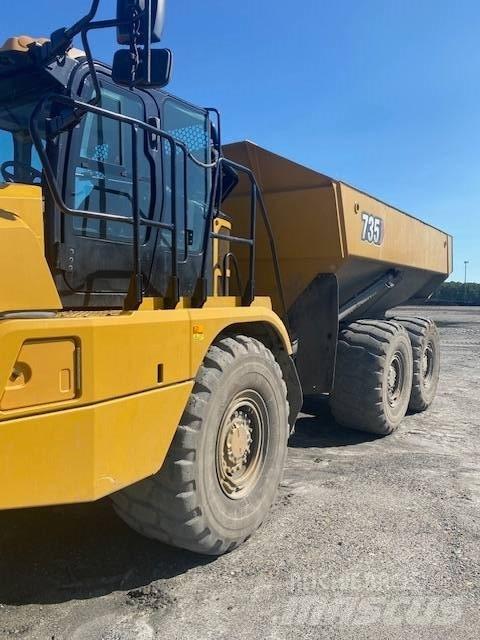 CAT 735 Dumpers articolati