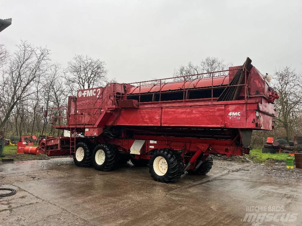 FMC 979 AT 6WD Raccoglitrici per piselli