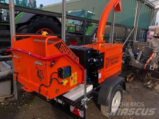 Timberwolf TW230/DHB Cippatrice