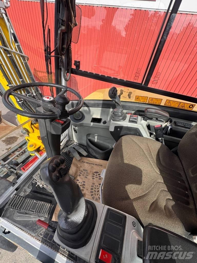Wacker Neuson 6503 Escavatori gommati