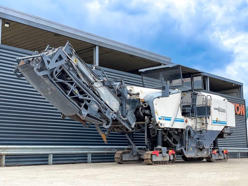 Wirtgen W 210 Fresa a freddo per asfalto