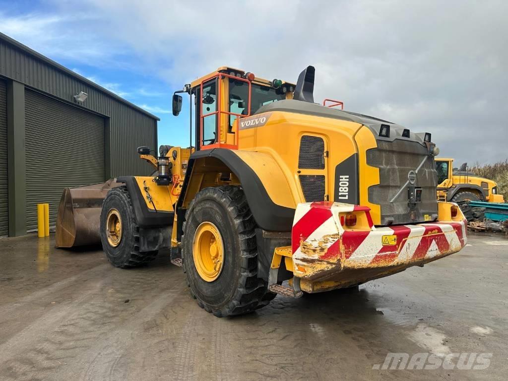 Volvo L 180 H Pale gommate