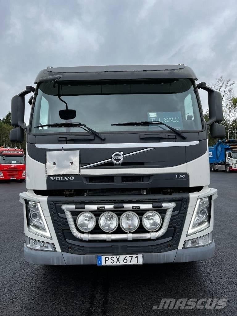 Volvo VOLVO FM 6X2 Camion con cassone scarrabile