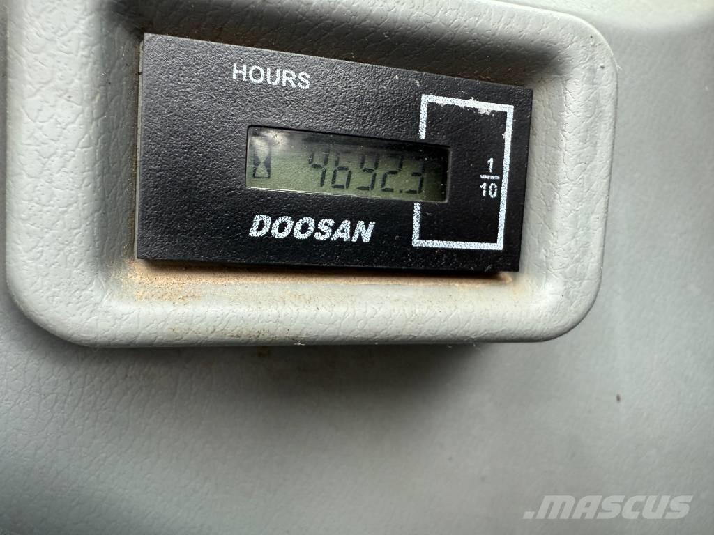 Doosan DX 235 LCR-5 Escavatori cingolati