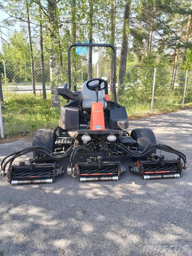Jacobsen LF570 Tosaerba per il fairway