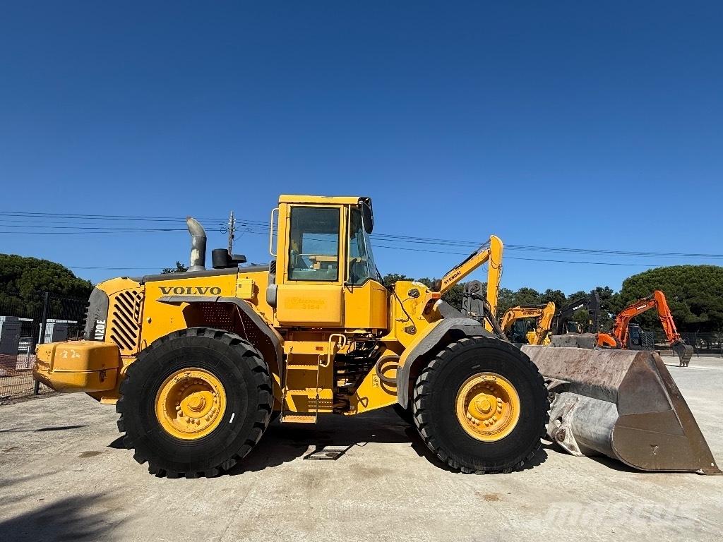 Volvo L 120 E Pale gommate