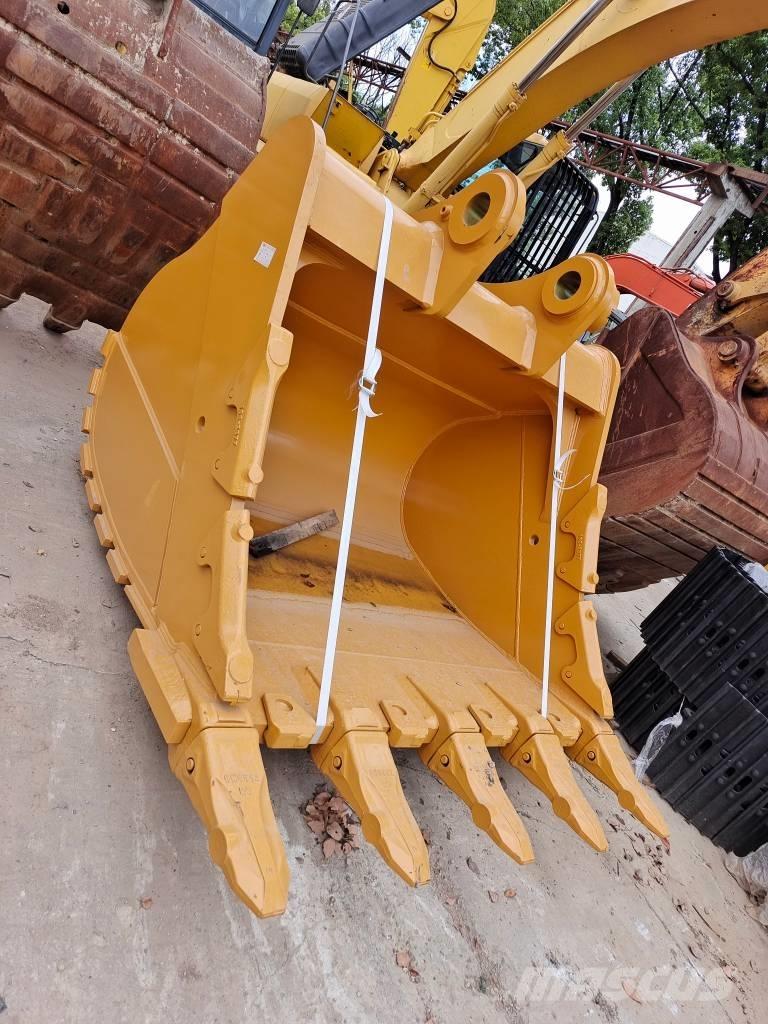 Komatsu PC 200 8N Escavatori cingolati