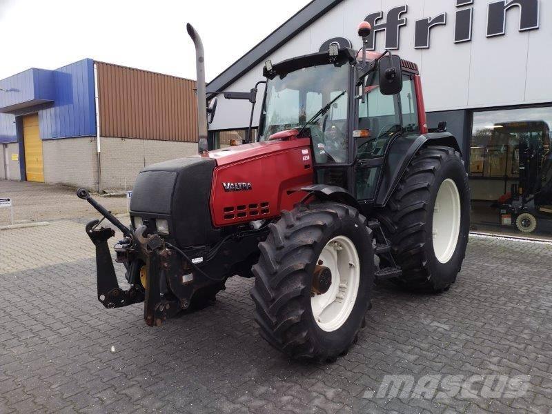 Valtra 6850 Trattori