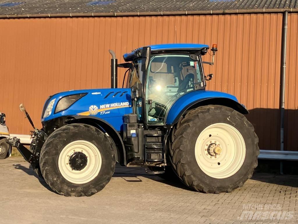 New Holland T 7.230 Trattori