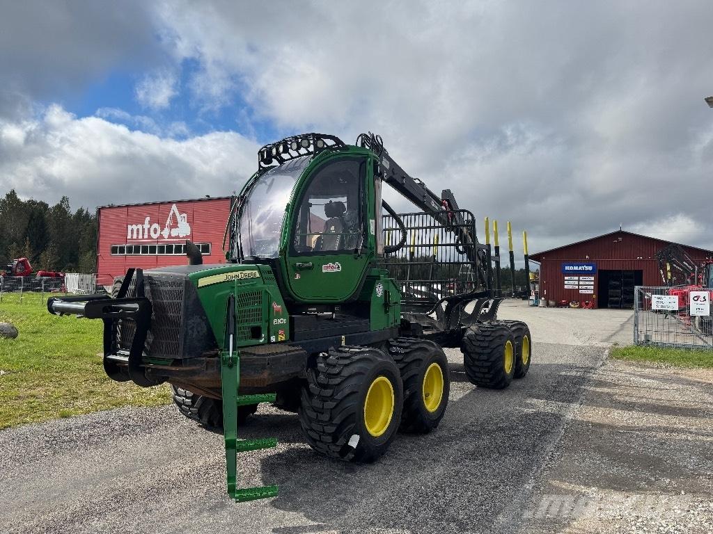 John Deere 810 E Forwarder