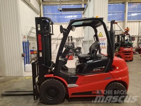 Manitou MI25D Elevatore per esterni