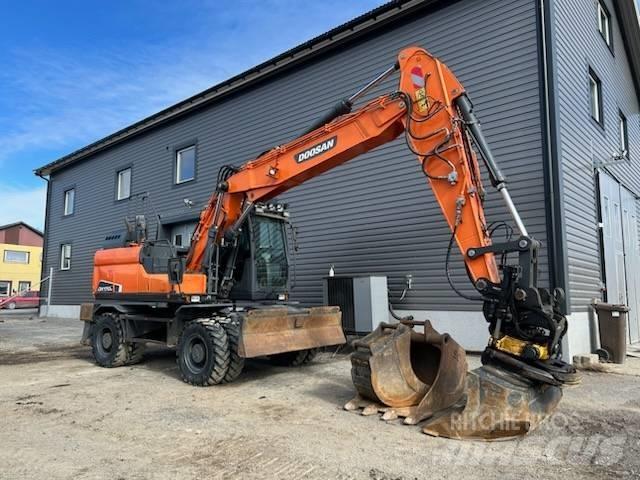 Doosan DX 170 W Escavatori gommati