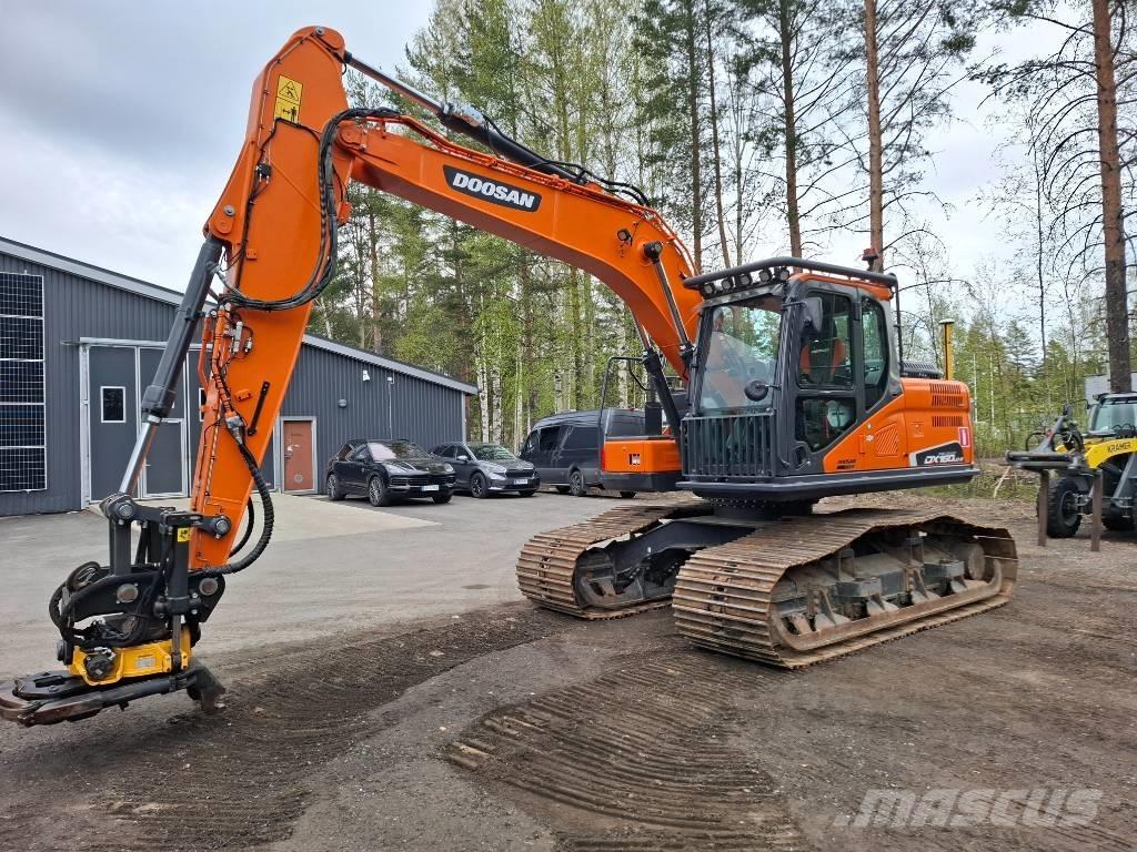 Doosan DX160LC-5 Escavatori cingolati