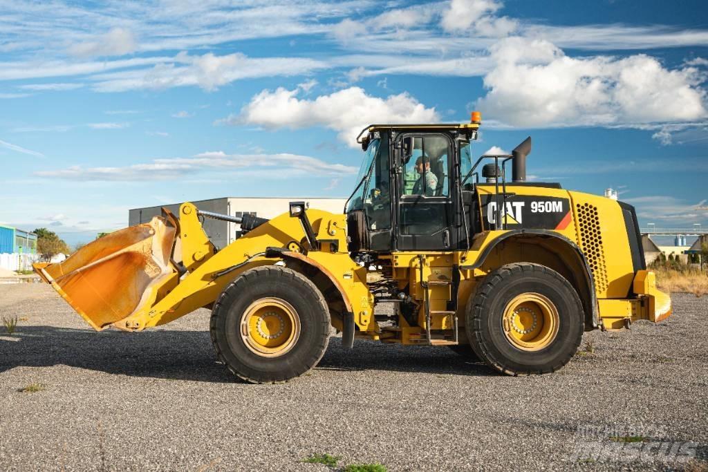 CAT 950M Pale gommate
