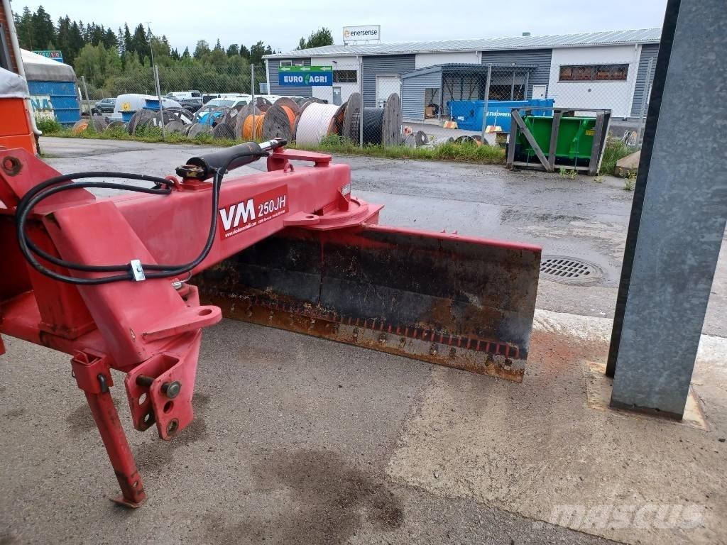 VM JH 1 Grader