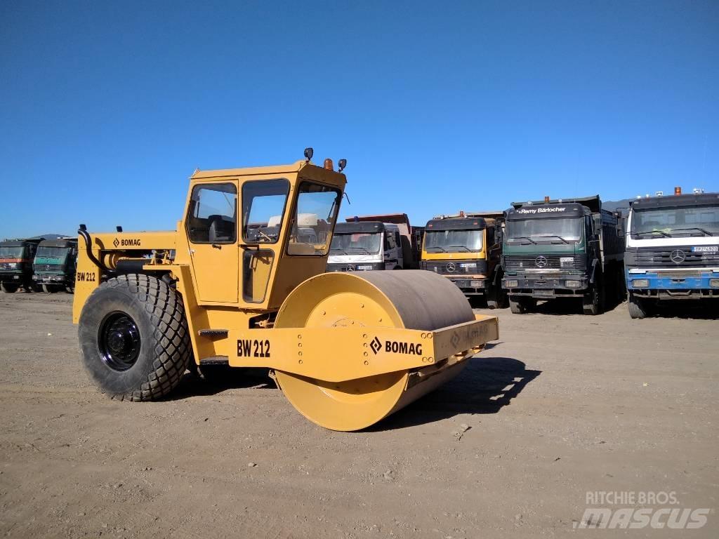 Bomag BW 212 Rulli monotamburo