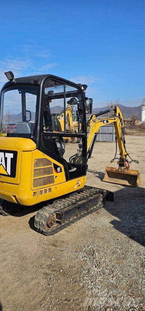 CAT 302.2 D Miniescavatori
