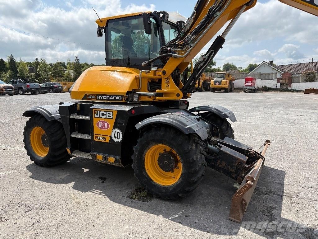 JCB Hydradig HD110T Escavatori gommati