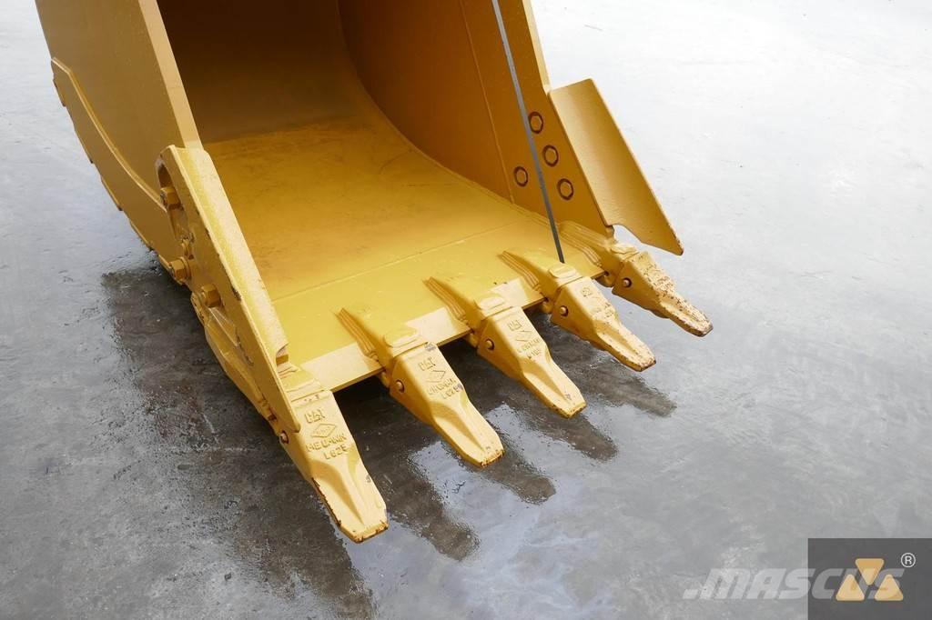CAT 320 Bucket Benne