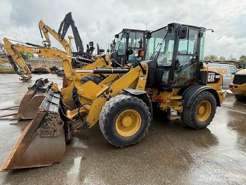 CAT 908M Pale gommate