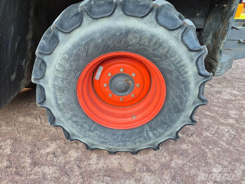 CLAAS Jaguar 850 Trince semoventi