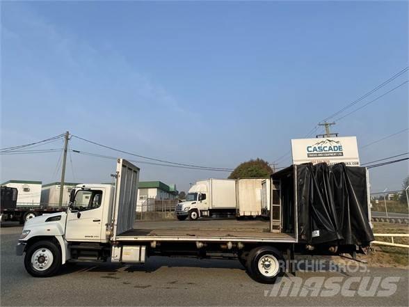 Hino 338 Motrici centinate