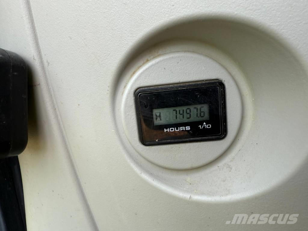 Kobelco SK 210 LC Escavatori cingolati