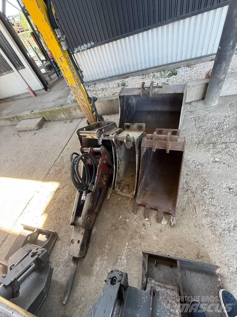 Wacker Neuson 9503 Escavatori gommati