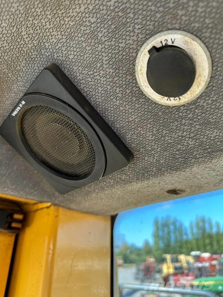 Volvo L150E Pale gommate