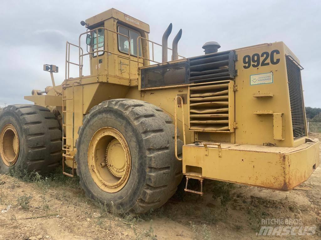 CAT 992 C Pale gommate